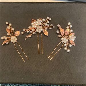 Elegant Gold and Pearl Hair Pins - Weddings and Special Occasions